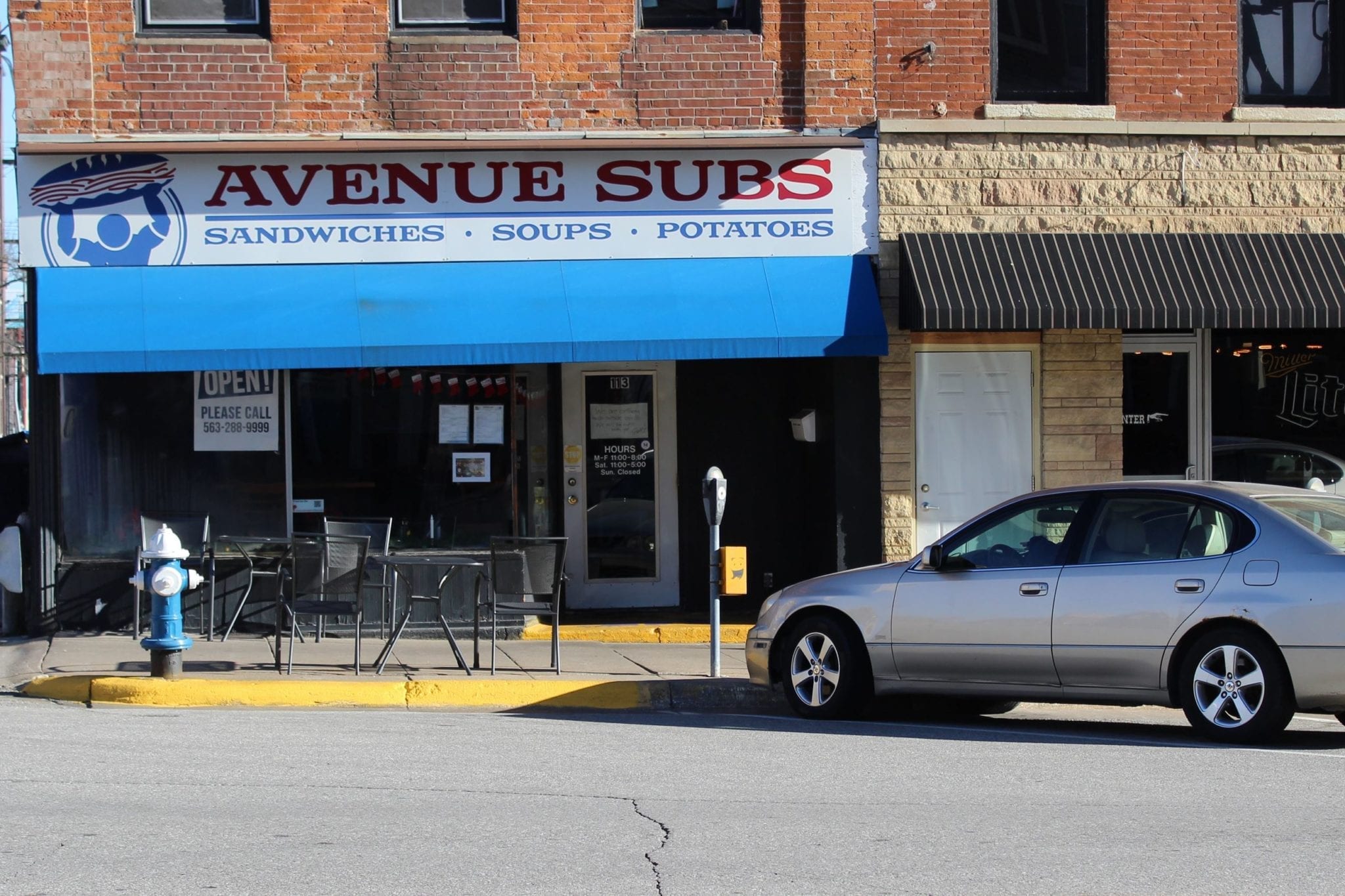 Restaurant curbside pickup parking program on Council agenda