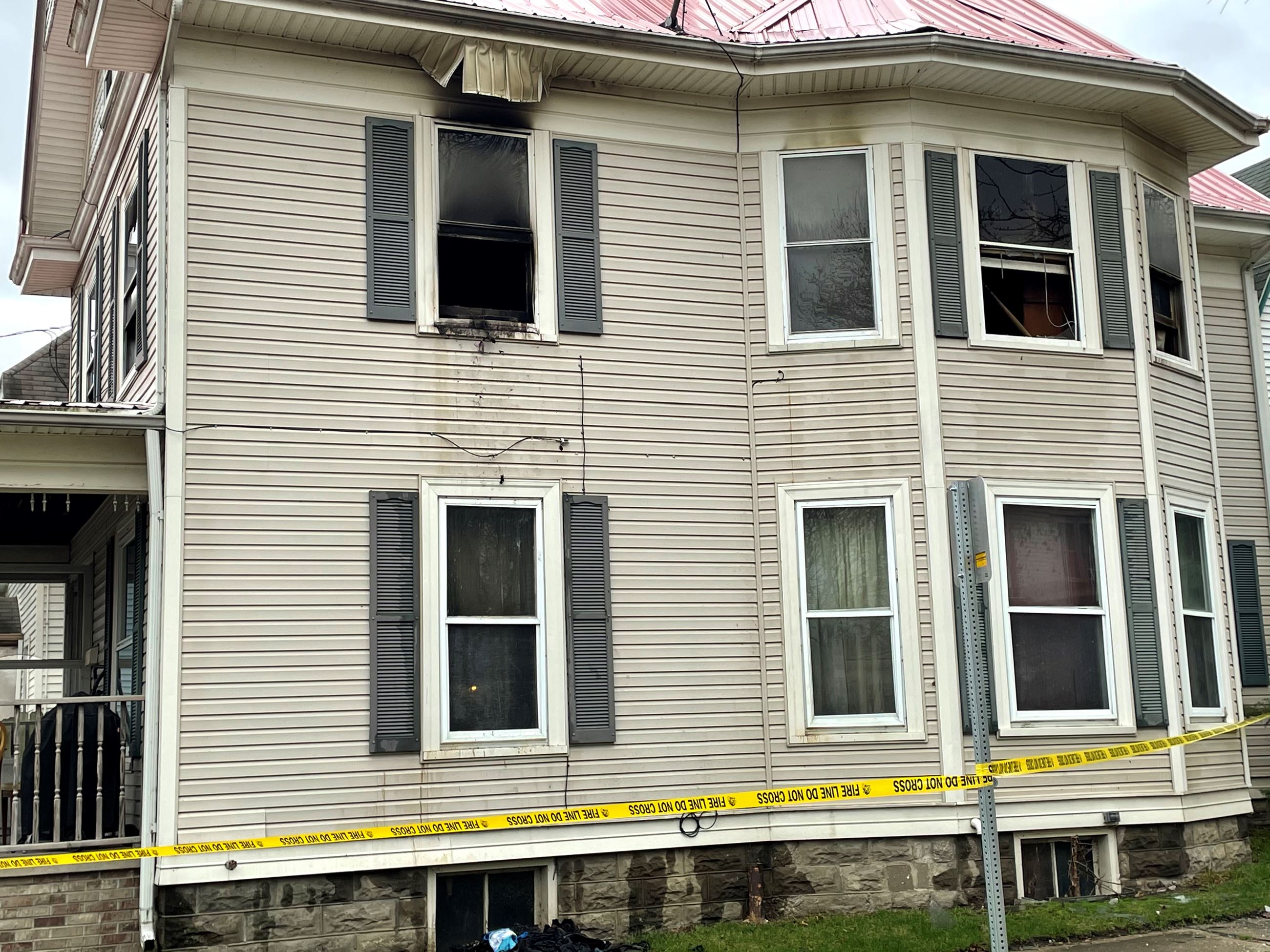 040821 Sycamore Street house fire 001 (JPG)