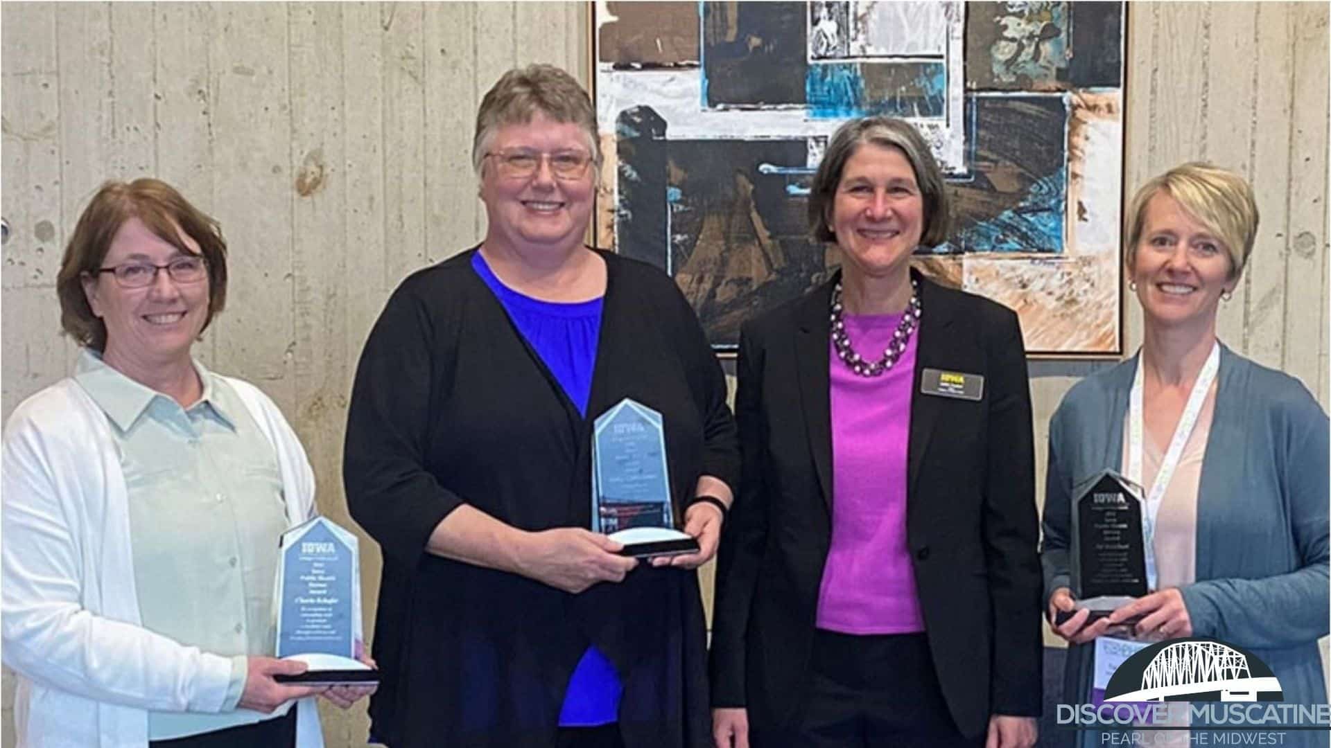 Charla Schafer named Iowa Public Health Hero | Discover Muscatine