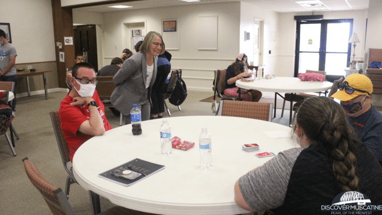 Mariannette Miller-Meeks visits day-habilitation program