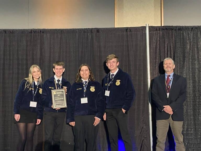 Muscatine FFA places at National Convention